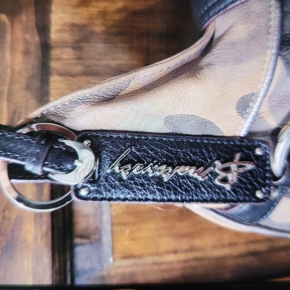 Gorgeous B makowsky camo purse like new - Picture 6 of 8